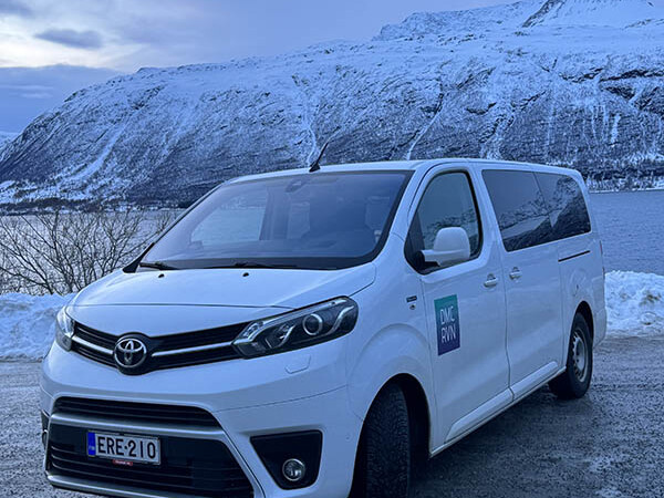 Minivan in Ruka